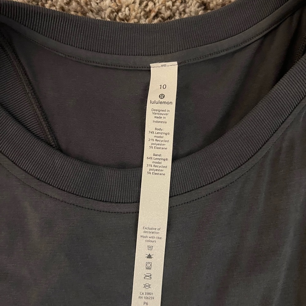 Lululemon gray dress. - Picture 3 of 4
